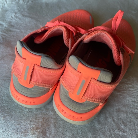 Women’s Nike size 8, like new without tags. - Picture 4 of 5